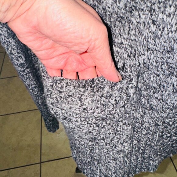 Eddie Bauer Heavy Knit Chunky Womens M Wool Cardigan Sweater Fisherman Preppy - Picture 8 of 11